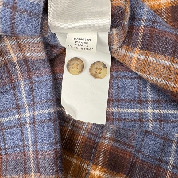 Pendleton Men's Flannel Medium Blue Brown Plaid Button Down Shirt - Picture 16 of 16